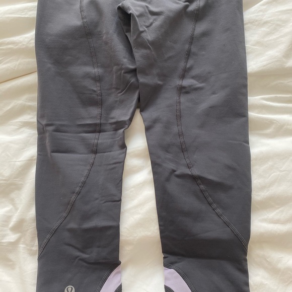 Lululemon purple and gray capri leggings - Picture 4 of 4